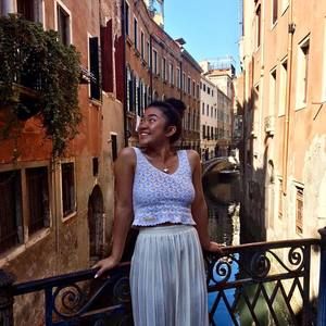 Meet your Posher, Sherry